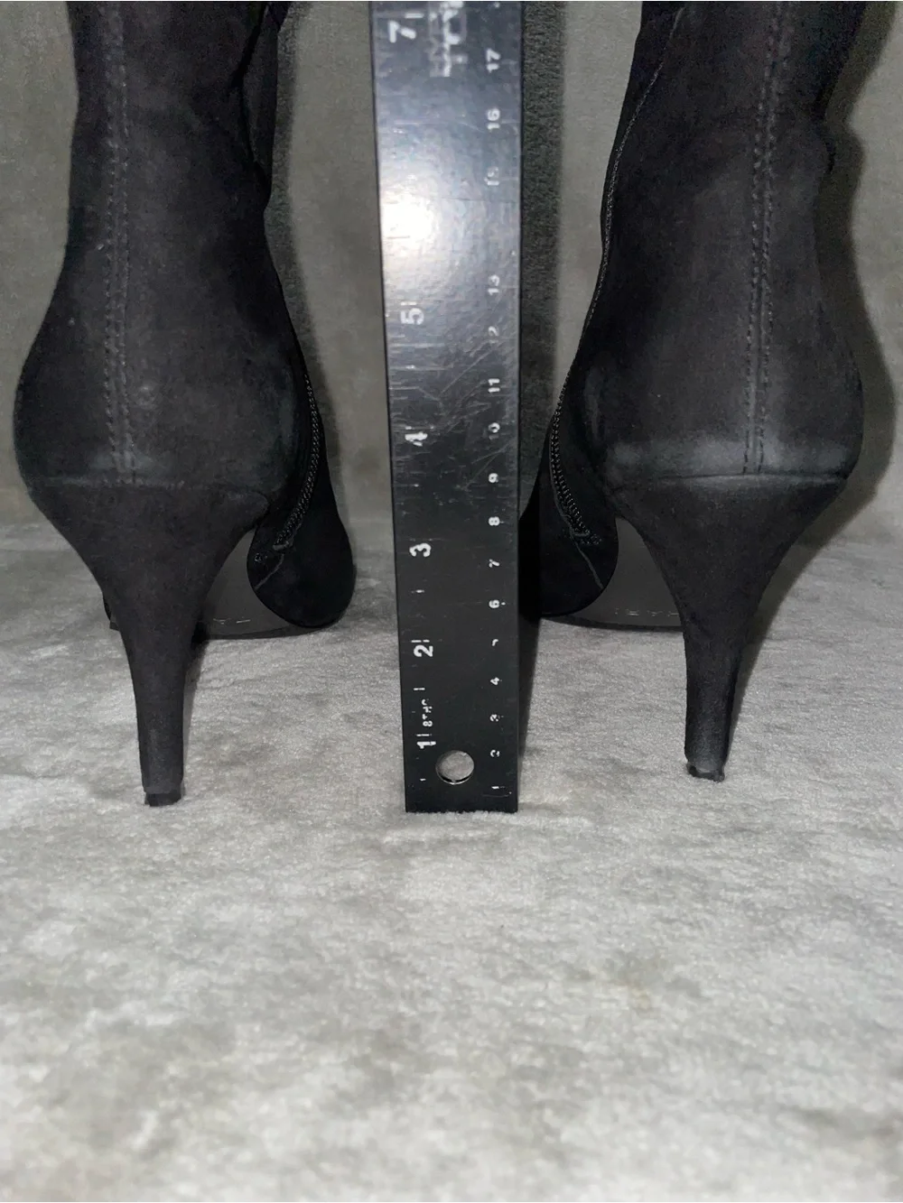 Tahari Ali Black Suede Over-the-Knee Boots Pointed Toe Stiletto Heel Size 8.5